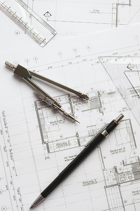 Designer, constructor